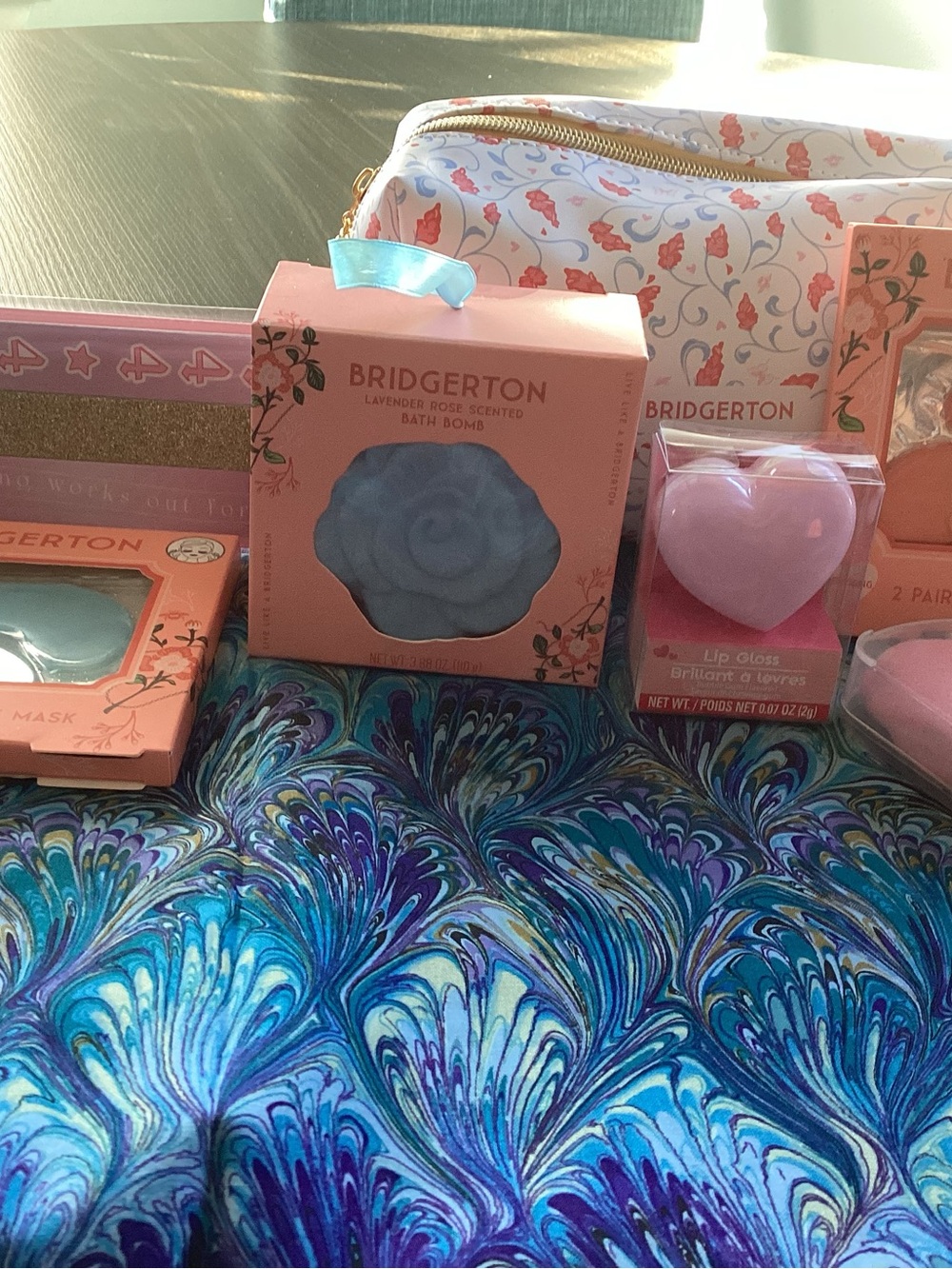 Brigerton Make up bag with eye patches and bath Bomb.